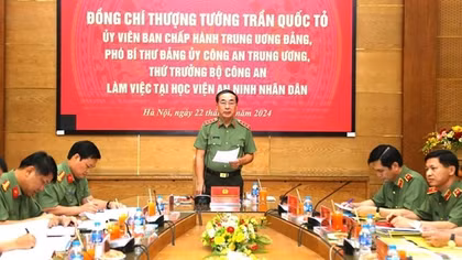 Bám sát Nghị quyết số 12 của Bộ Chính trị để đổi mới công tác giáo dục và đào tạo