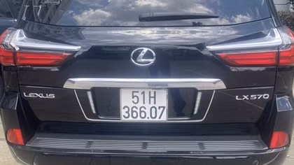 Tìm chủ ô tô Lexus LX570 liên quan vụ tổ chức sử dụng ma túy trái phép ở quán karaoke