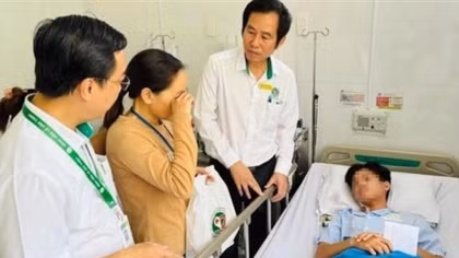 Nạn nhân bị cô ruột đầu độc được đặc cách tốt nghiệp THPT