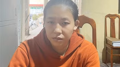 Tạm giữ hình sự đối tượng ném con 3 tháng tuổi xuống mương nước