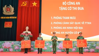 Giữ vững ổn định chính trị trong mọi tình huống, tạo chuyển biến tích cực về an ninh trật tự