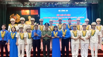 Vinh danh 20 đoàn viên công đoàn CAND tiêu biểu
