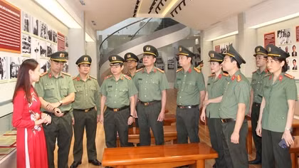 Cụm thi đua số 7, Bộ Công an sinh hoạt chính trị tại tỉnh Thanh Hoá