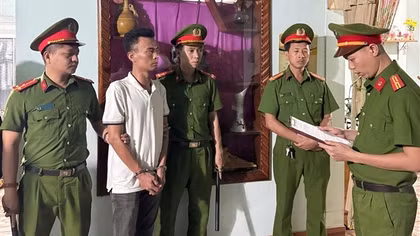 Bố bị phạt tù vì sai phạm trong quản lý đất đai, con trai “nổ” lừa đảo làm sổ đỏ