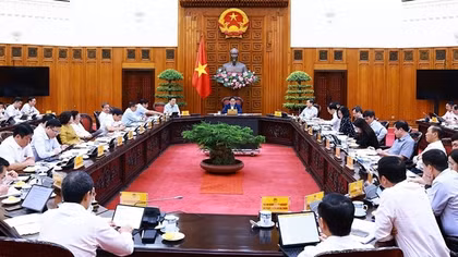 Phấn đấu tăng trưởng đạt cận trên, lạm phát ở cận dưới so với mục tiêu