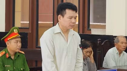 Lãnh 8 năm tù vì chém chị ruột