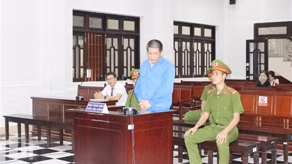 “Uống” trên 564.000 lít xăng, dầu của Công ty, quyền Giám đốc chi nhánh lĩnh 20 năm tù