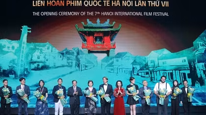 Khai mạc Liên hoan phim quốc tế Hà Nội lần thứ VII tại Nhà hát Hồ Gươm