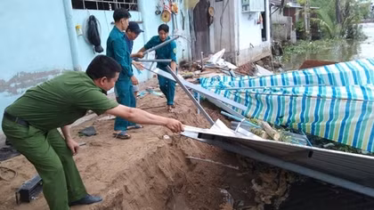 Vĩnh Long: Liên tiếp sạt lở ven sông Măng Thít