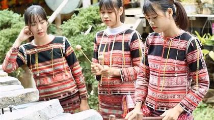 Nhịp đàn ở ghềnh Đá Đĩa