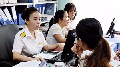 Thêm đối tượng bị tạm hoãn xuất cảnh khi nợ thuế