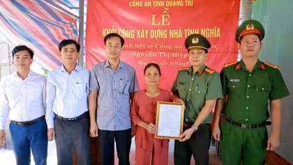 Khởi công xây nhà tình nghĩa cho thân nhân liệt sĩ Công an ở Quảng Trị