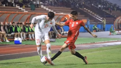 Bị Yemen chiếm ngôi đầu, U17 Việt Nam vẫn “níu” được vé dự cup châu Á