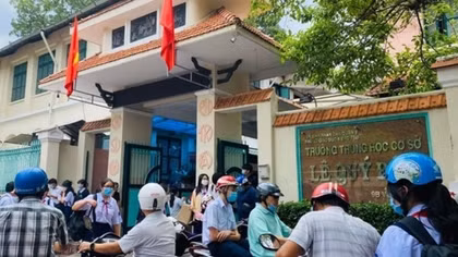 Một học sinh ở TP Hồ Chí Minh nhập viện nghi do hút thuốc lá điện tử