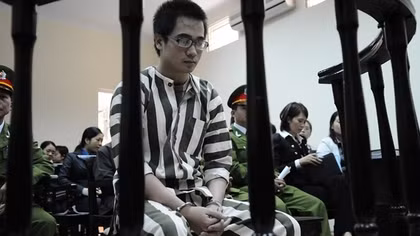 Crime journalism - tiếp cận từ các học thuyết truyền thông