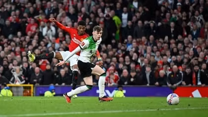Manchester United đánh bại Liverpool sau cuộc rượt đuổi tỷ số nghẹt thở