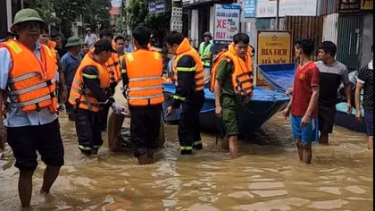 Đã tìm thấy nạn nhân mất tích trong vụ 3 mẹ con lật thuyền ở Vĩnh Phúc