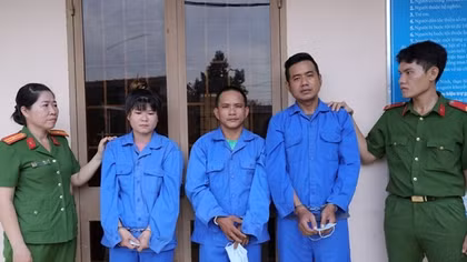 Nhóm nam, nữ “mở tiệc” ma túy, manh động chống trả lực lượng vây bắt