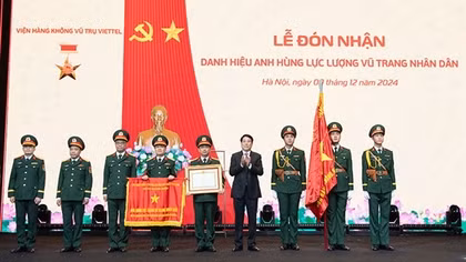 Viện Hàng không vũ trụ Viettel đón nhận danh hiệu Anh hùng Lực lượng vũ trang nhân dân