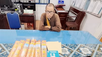 Giả sư đi bán nhang, kêu gọi từ thiện để trục lợi