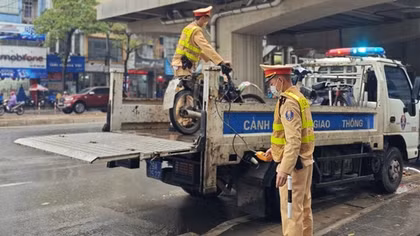 Công an Hà Nội lập 4 tổ xử lý vi phạm an toàn giao thông trên các tuyến quốc lộ xuyên Tết