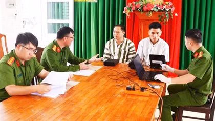 Nhận ra lỗi lầm, quyết tâm cải tạo chờ ngày đoàn tụ