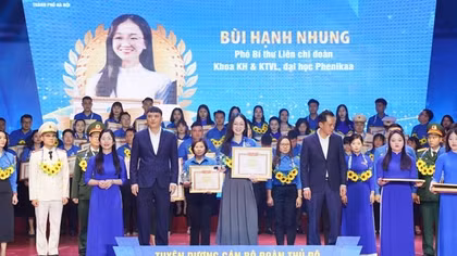 Nữ sinh Khoa học công nghệ Việt Nam 2024 và bí quyết chinh phục một lĩnh vực khó
