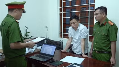 Bắt tạm giam Phó Chủ tịch UBND huyện Quỳ Hợp