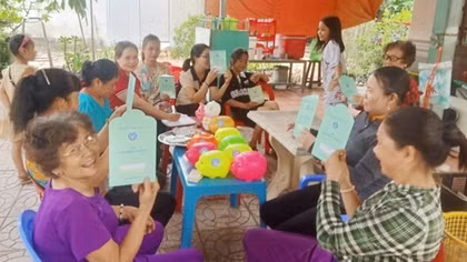 Tiết kiệm để tham gia BHXH, BHYT – điểm tựa an sinh khi về già