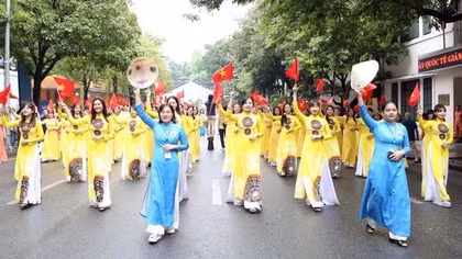 Hà Nội xây dựng lối sống “mỗi người vì mọi người, mọi người vì mỗi người”