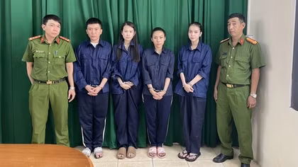 Tụ điểm mại dâm núp bóng nhà hàng thu lợi bất chính 10 tỷ đồng/tháng
