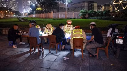 Cả loạt "ma men" bị CSGT xử phạt