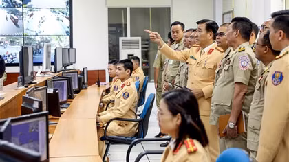 CSGT Thủ đô trao đổi kinh nghiệm đảm bảo TTATGT với Cảnh sát Campuchia