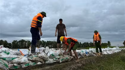 Đảm bảo an toàn đê điều, không chủ quan, lơ là khi lũ rút