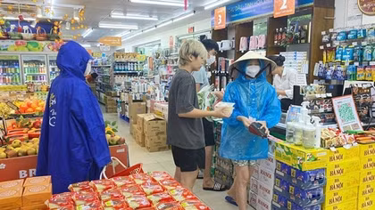 Hà Nội nguồn cung thực phẩm ổn định, không còn cảnh chen lấn, xếp hàng