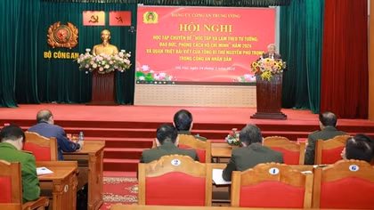 Không ngừng học tập, làm theo tư tưởng, đạo đức, phong cách Hồ Chí Minh