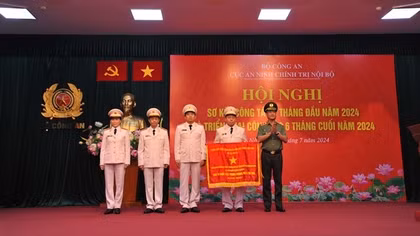 Bảo đảm an ninh chính trị nội bộ, góp phần phát triển kinh tế - xã hội