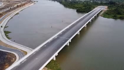 Hai dự án giao thông trọng điểm vừa chậm vừa không có đường kết nối