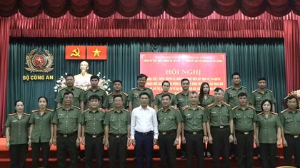 Quán triệt Quy định 144 của Bộ Chính trị về chuẩn mực đạo đức cán bộ, đảng viên