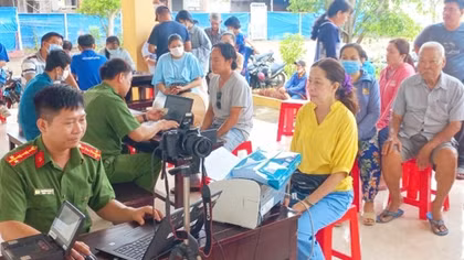 Bí thư Chi đoàn vinh dự nhận Giải thưởng Lý Tự Trọng