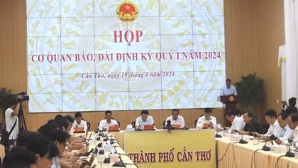 Cần Thơ ban hành quyết định bãi bỏ Quy chế họp báo bị "tuýt còi"