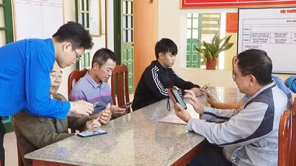 Quyết tâm chuyển đổi số toàn diện