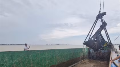 Sóc Trăng khai thác thêm mỏ cát phục vụ cao tốc