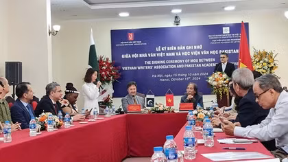 "Văn học là chìa khóa có thể mở mọi cánh cửa!"