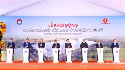 Khởi động dự án Nhà máy sản xuất ô tô điện Vinfast Hà Tĩnh