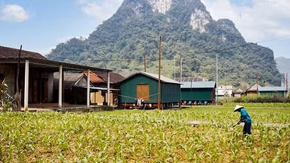 Từ vùng rốn lũ đến làng du lịch tốt nhất thế giới