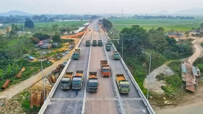Thủ tướng yêu cầu đẩy nhanh nâng cấp các tuyến cao tốc đầu tư phân kỳ