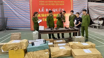 Thanh Hóa: Vận động người dân giao nộp nhiều vũ khí, vật liệu nổ