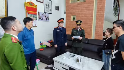 Khởi tố nữ giám đốc mua bán "khống" hóa đơn trị giá 730 tỷ đồng