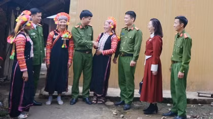 Giữ mãi màu xanh cho Mường Tè (bài 1)